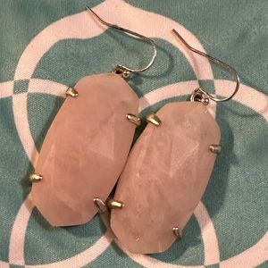 NWT Kendra Scott Esme Drop Earrings in Rose Quartz and gold